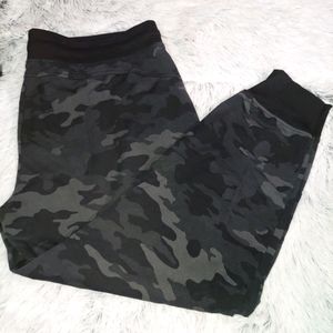 Camo pattern pants